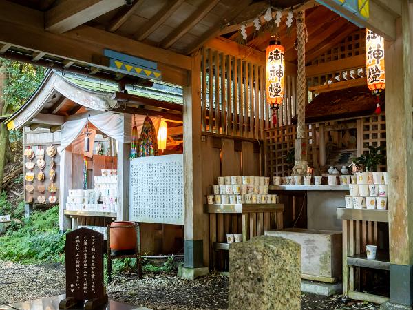 恋の水神社