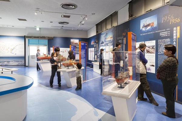 名古屋海洋博物館(ポートビル)・南極観測船ふじ