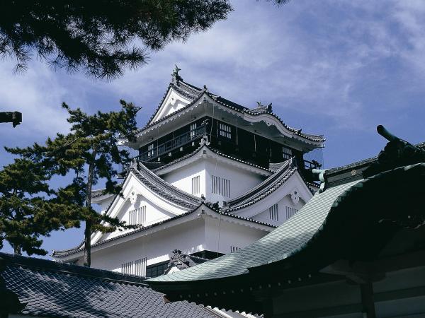 岡崎城・岡崎城公園・三河武士のやかた家康館
