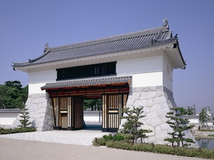 Okazaki Castle / Okazaki Park / Iyeyasu and Mikawa Bushi Museum