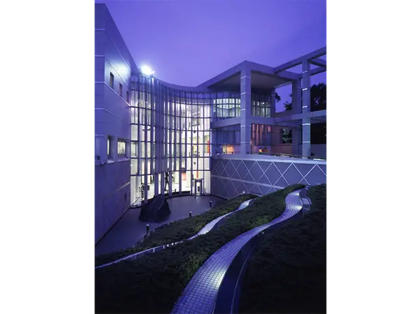 名古屋市美術館
