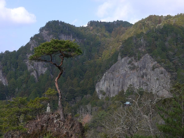 鳳来寺山・鳳来寺