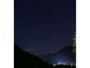 千の灯火と星を見ながらお茶会