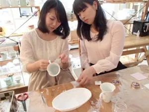 人気洋食店の絶品ランチ＆大人かわいい体験コース
