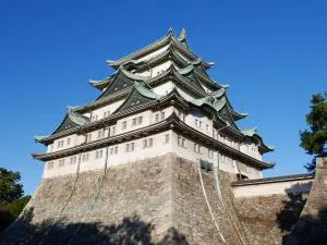 名古屋定期観光バス《午前》名古屋城・覚王山日泰寺コース