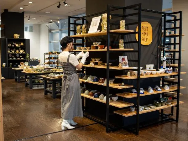 日本遺産のまち 瀬戸市を満喫！美食懐石ランチとろくろ体験コース 【瀬戸おもてなし観光タクシーツアー】