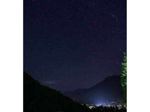 千の灯火と星を見ながらお茶会