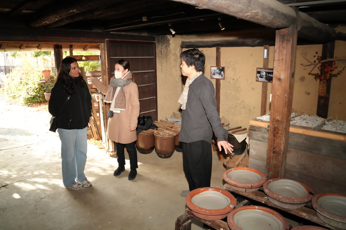 Tokoname Pottery and Teapots Studio Visit and Town Tour